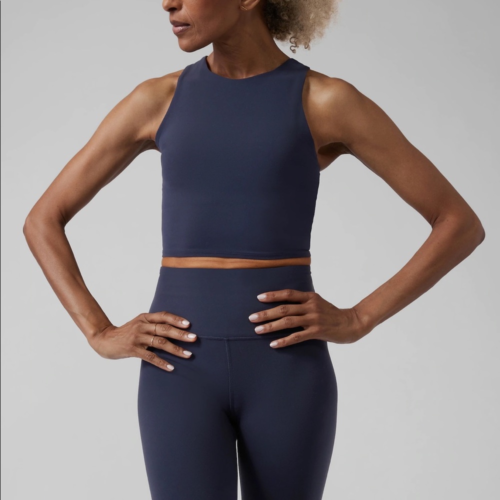 ATHLETA CONSCIOUS CROP NAVY